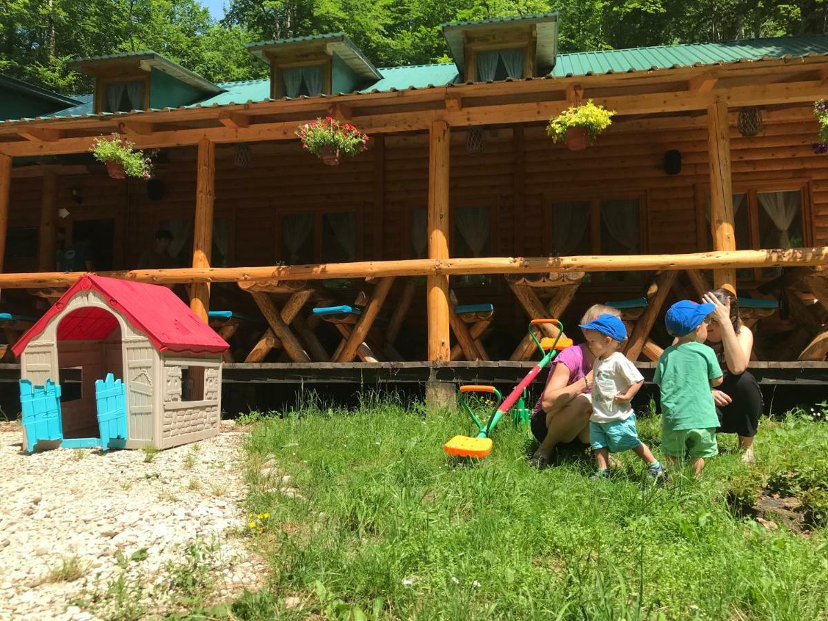 Waterfall Rafting Center Šćepan-Polje エクステリア 写真
